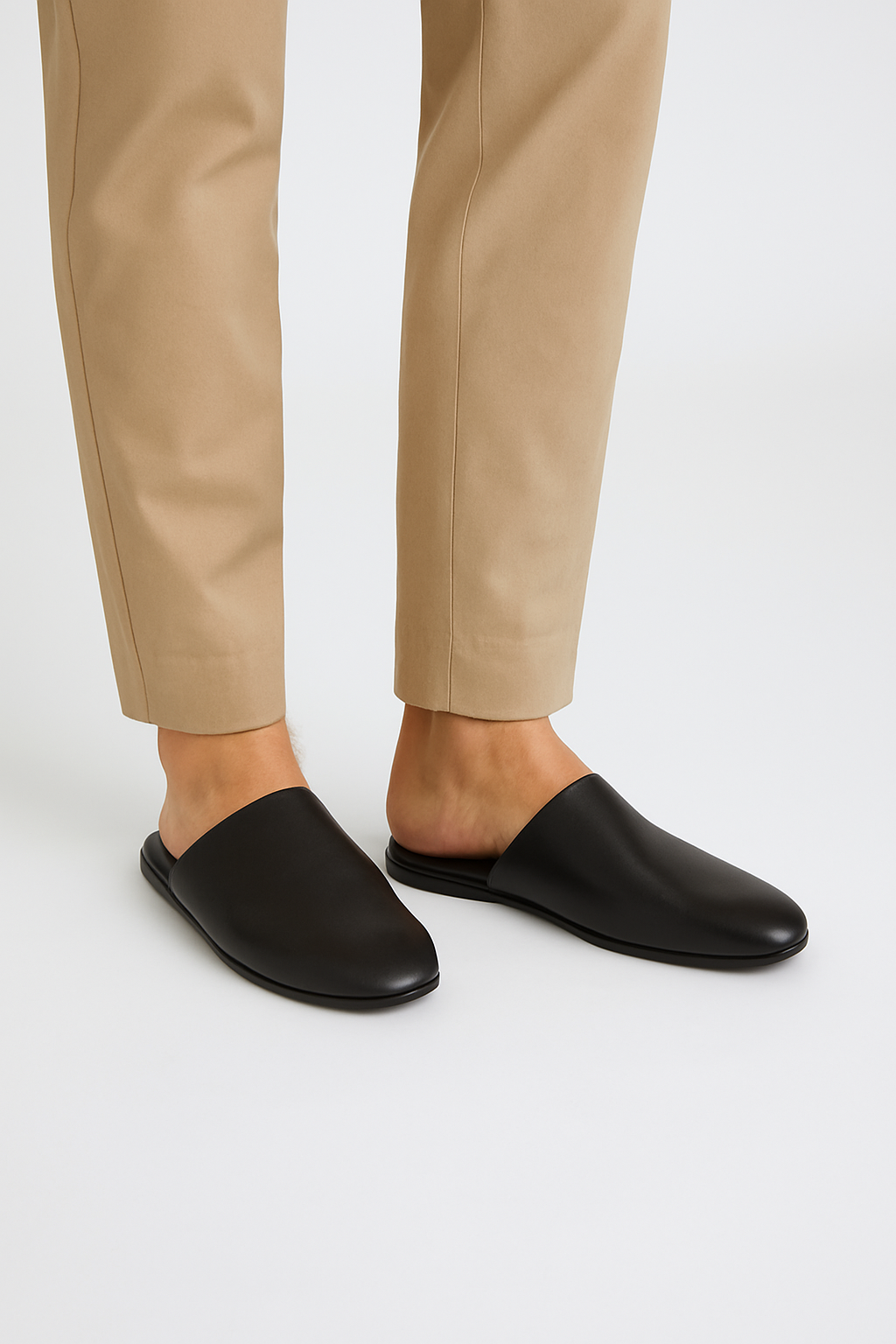 Men Striped Slip On Leather Slippers