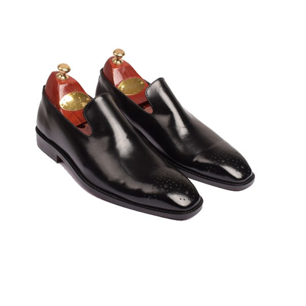 Classic Design Slip on Shoes In Black Leather