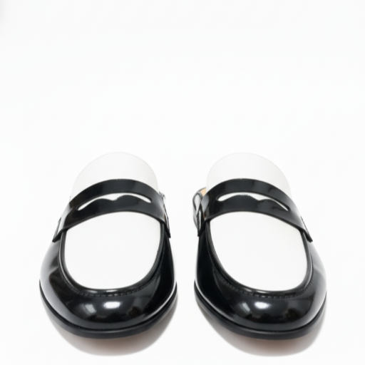 Menäó»s Monarch Contrast Leather Mules