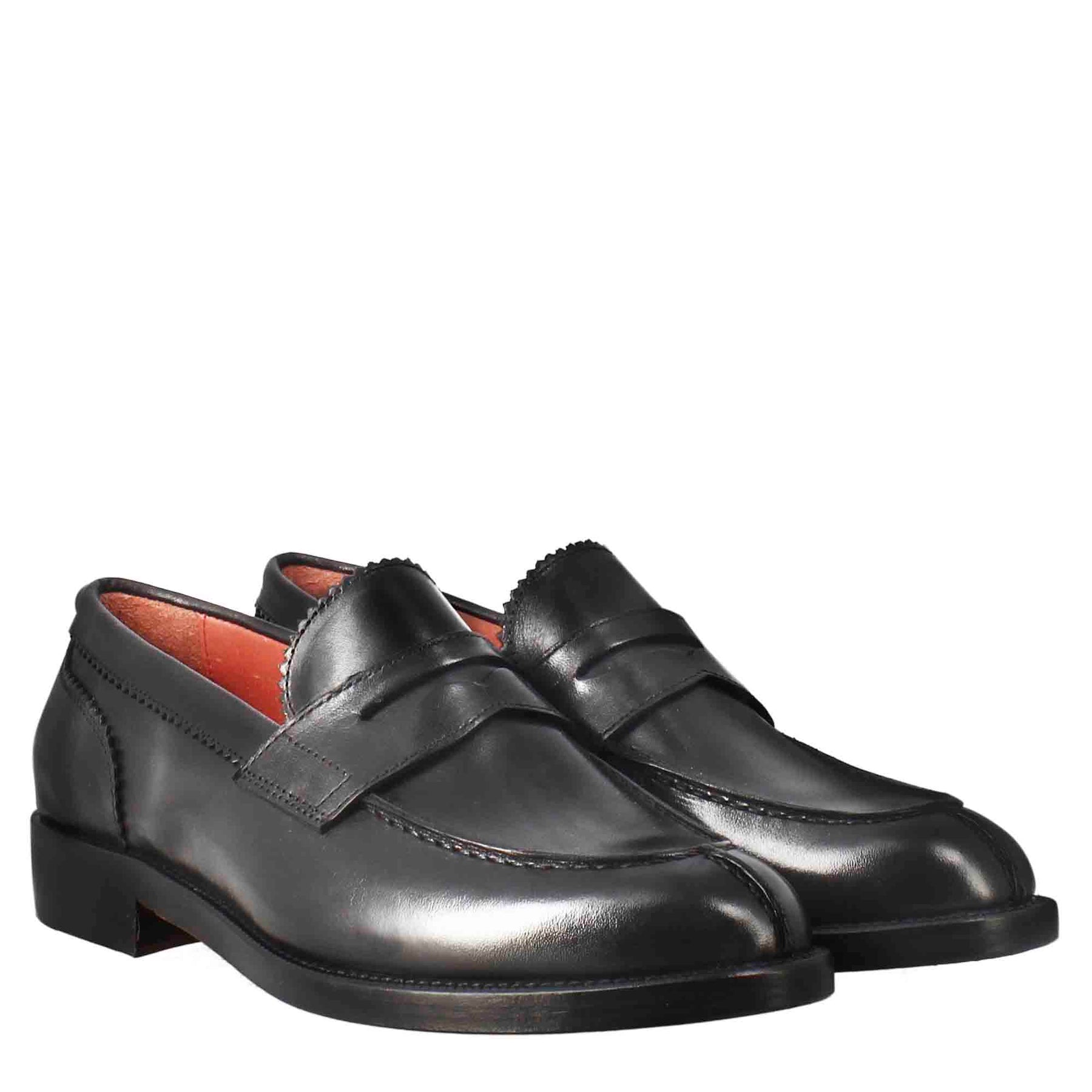 Women's Moccasin in Black Leather