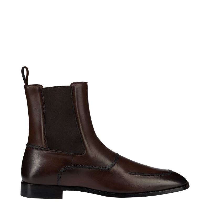 Classic Chelsea Leather Pointed Italian Boot