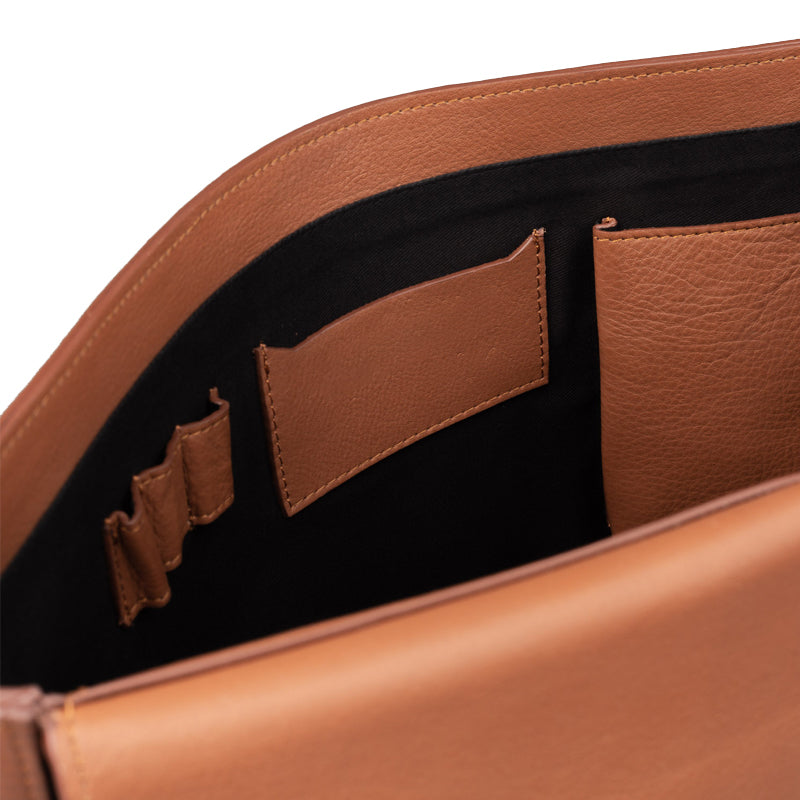Carismatico Leather Messenger Black Bag For Men