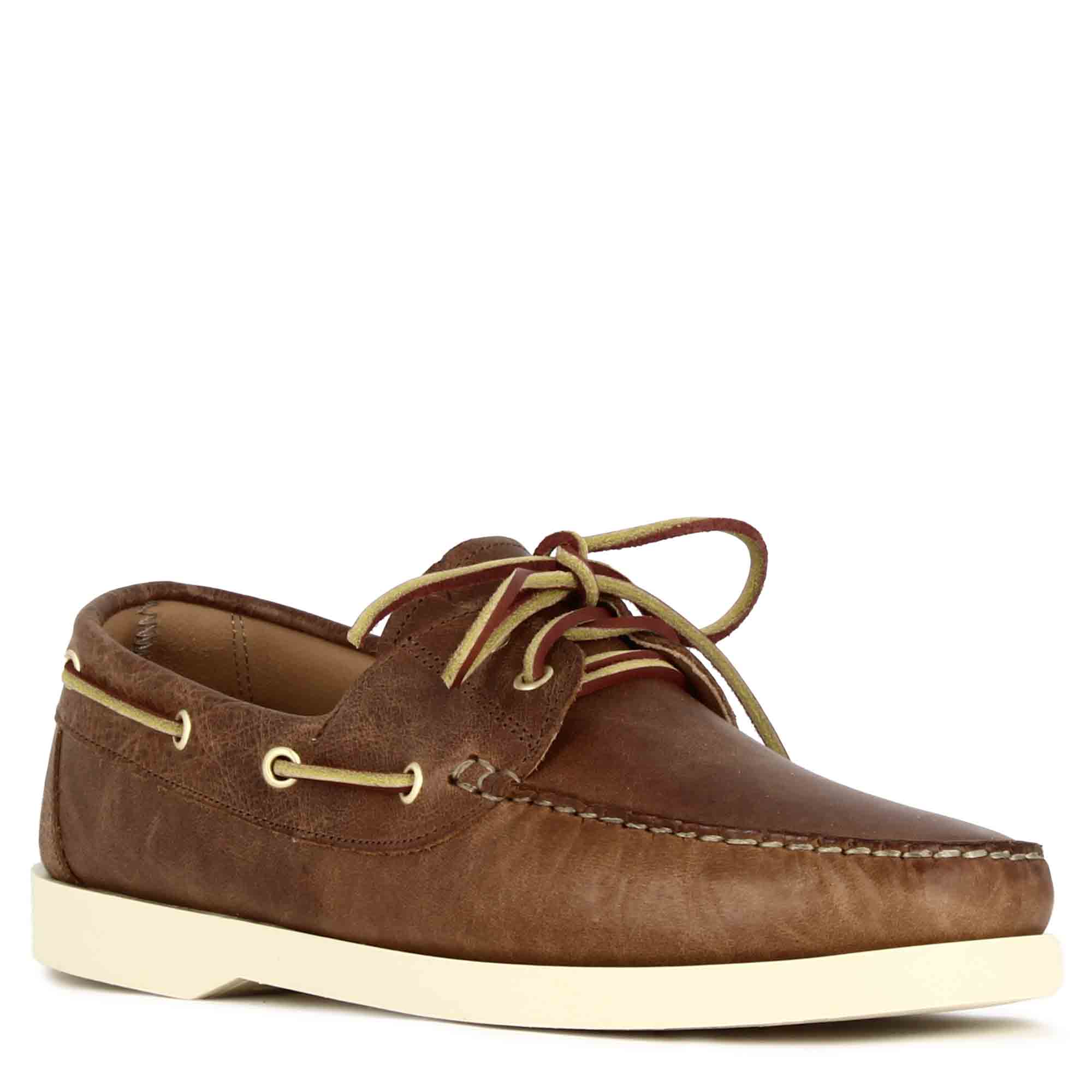 Men's boat moccasin in leather