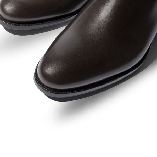 Classic Chelsea Round Toe Boots