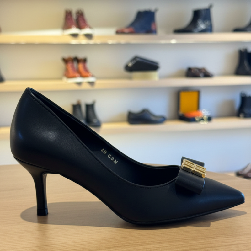 Italian Pointed Closed toe Bow Kitten Heeled