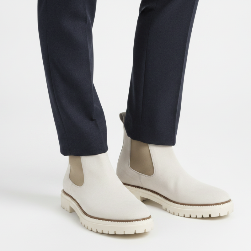 Classic Chelsea Boots With Rugged Sole