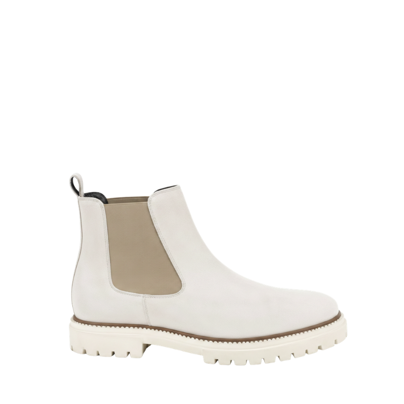 Classic Chelsea Boots With Rugged Sole