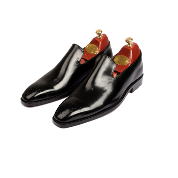 Classic Design Slip on Shoes In Black Leather