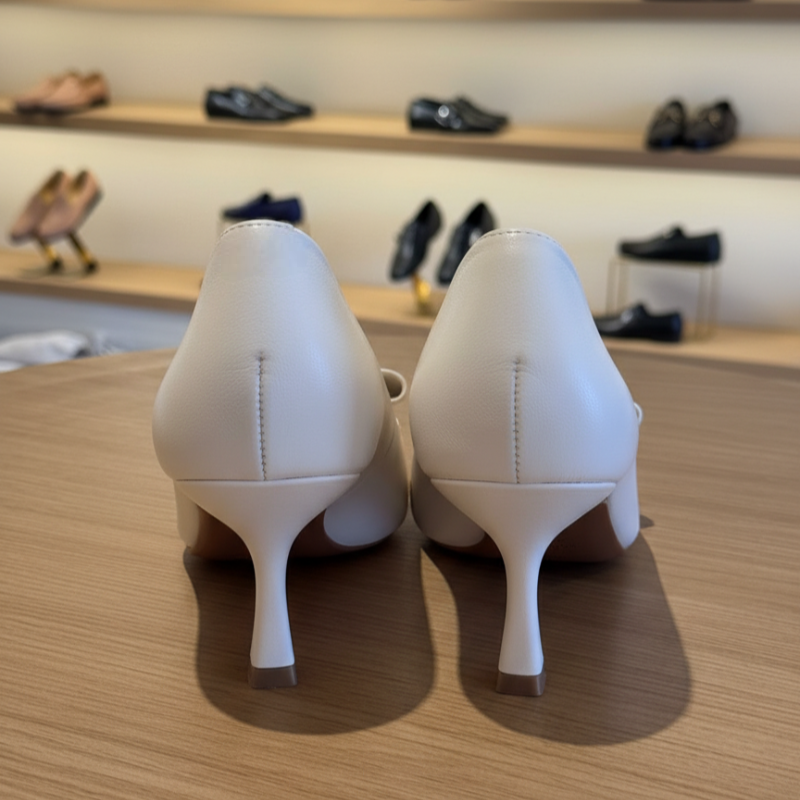 Italian Pointed Closed toe Bow Kitten Heeled