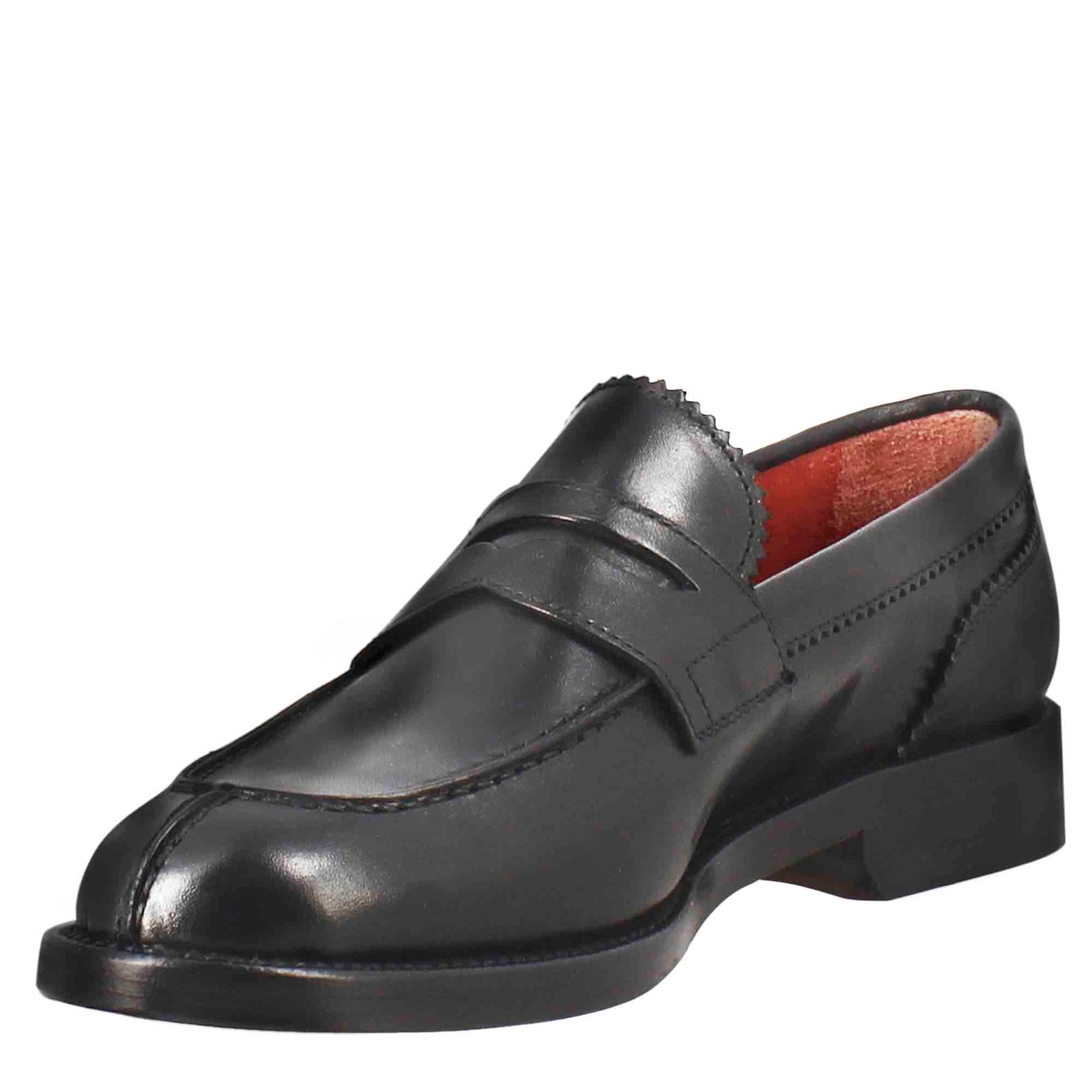 Women's Moccasin in Black Leather