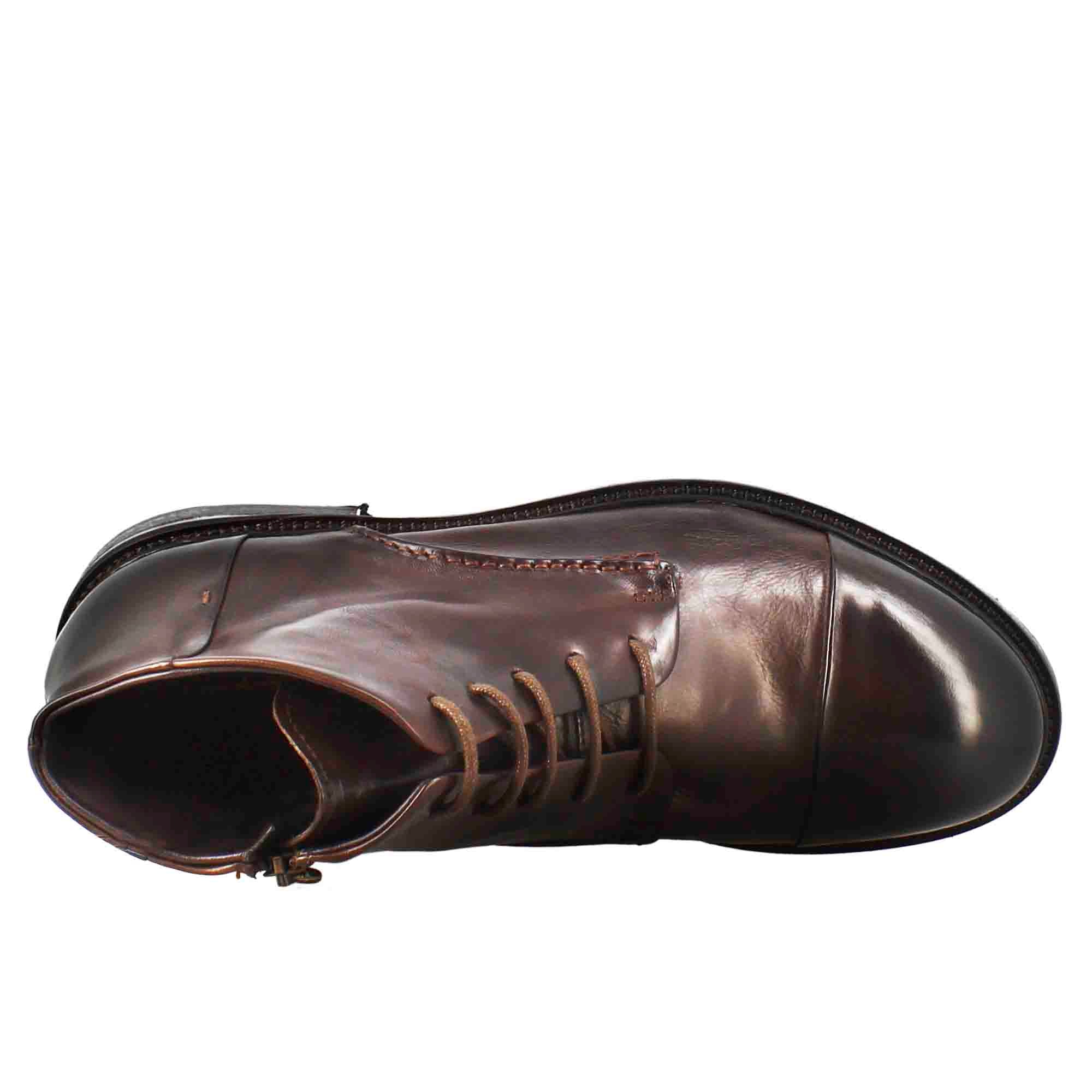 Medium diver men's amphibious boot in washed leather