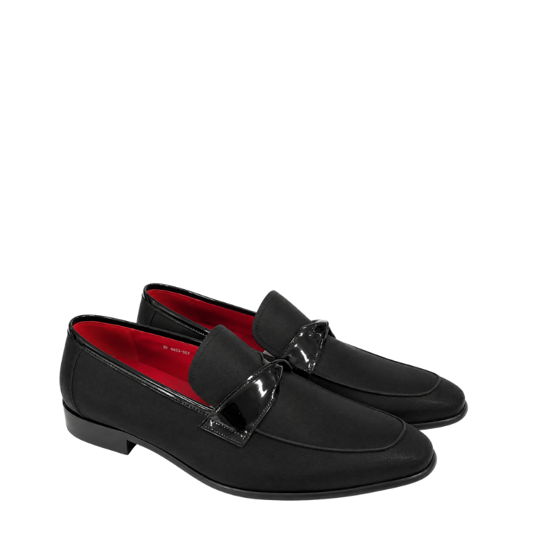 Timeless Grace Textured Glossy Strap Loafers