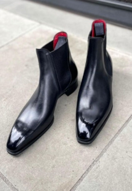 Square toe black chelsea