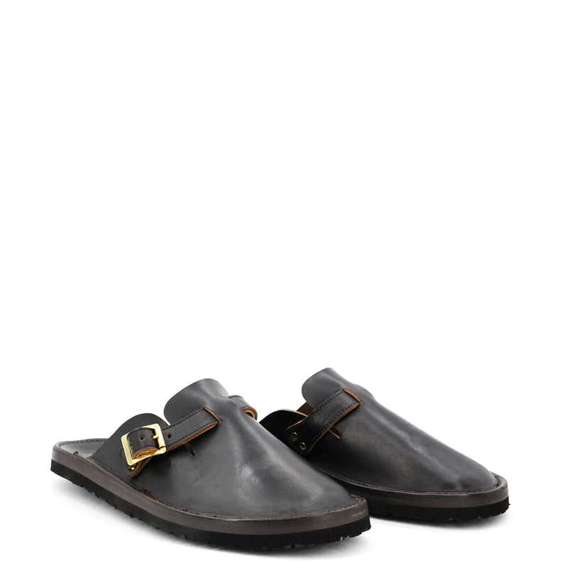 Buckle Clogs Slit Sandal Black