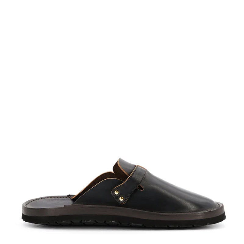 Buckle Clogs Slit Sandal