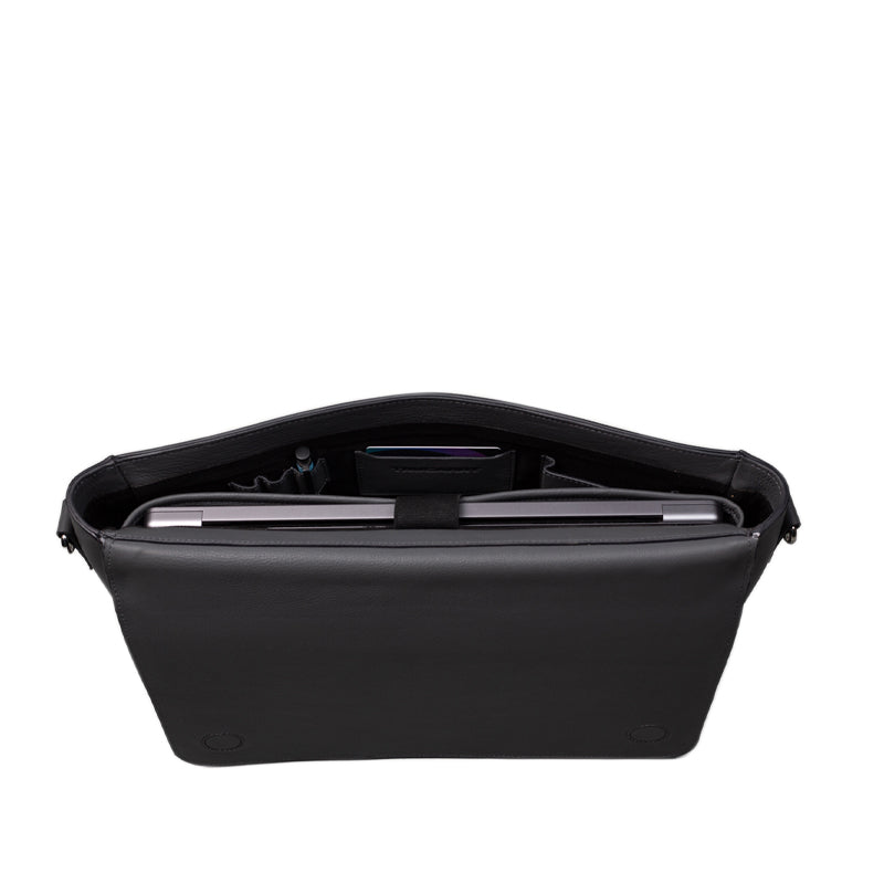 Carismatico Leather Messenger Black Bag For Men