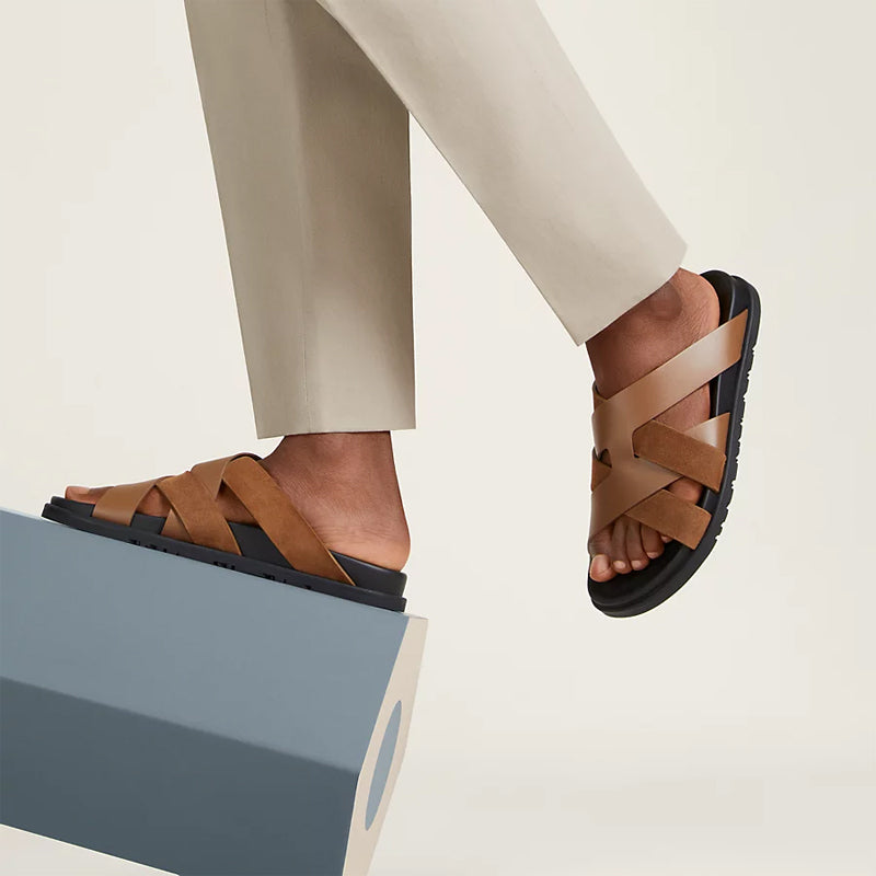 Men Textured Leather Comfort Black/Green Sandal
