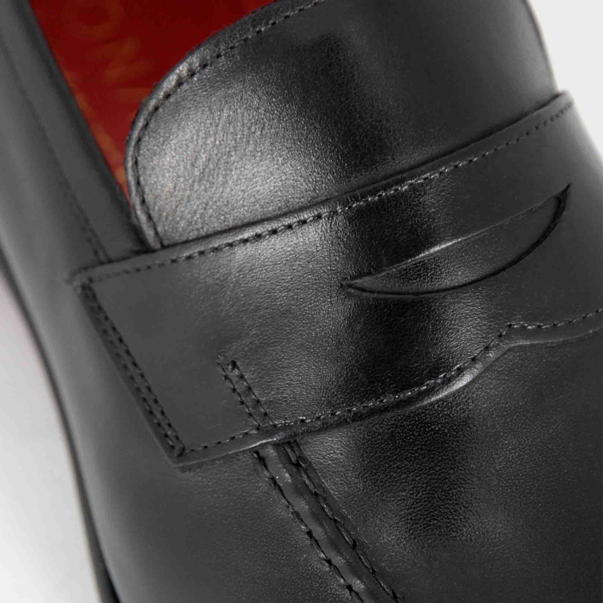 Classic Moccasin in Leather