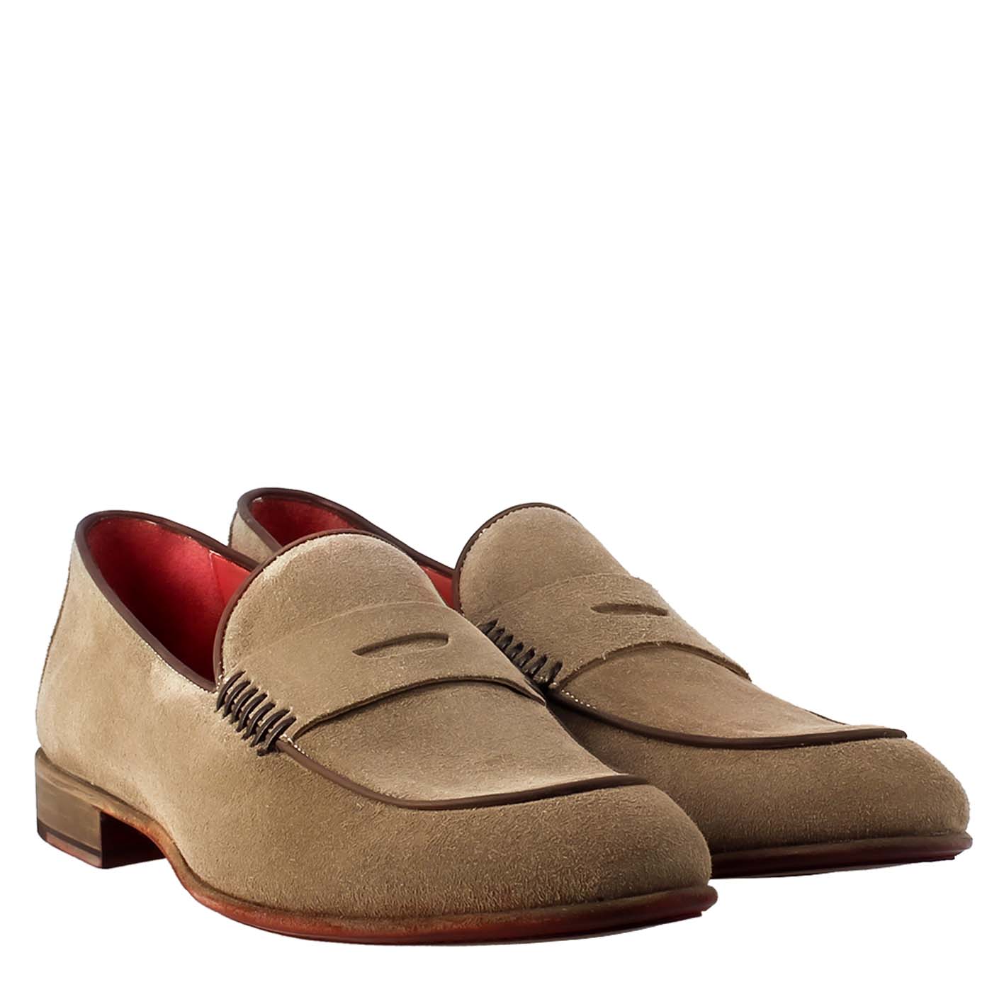 Beige moccasin in suede leather
