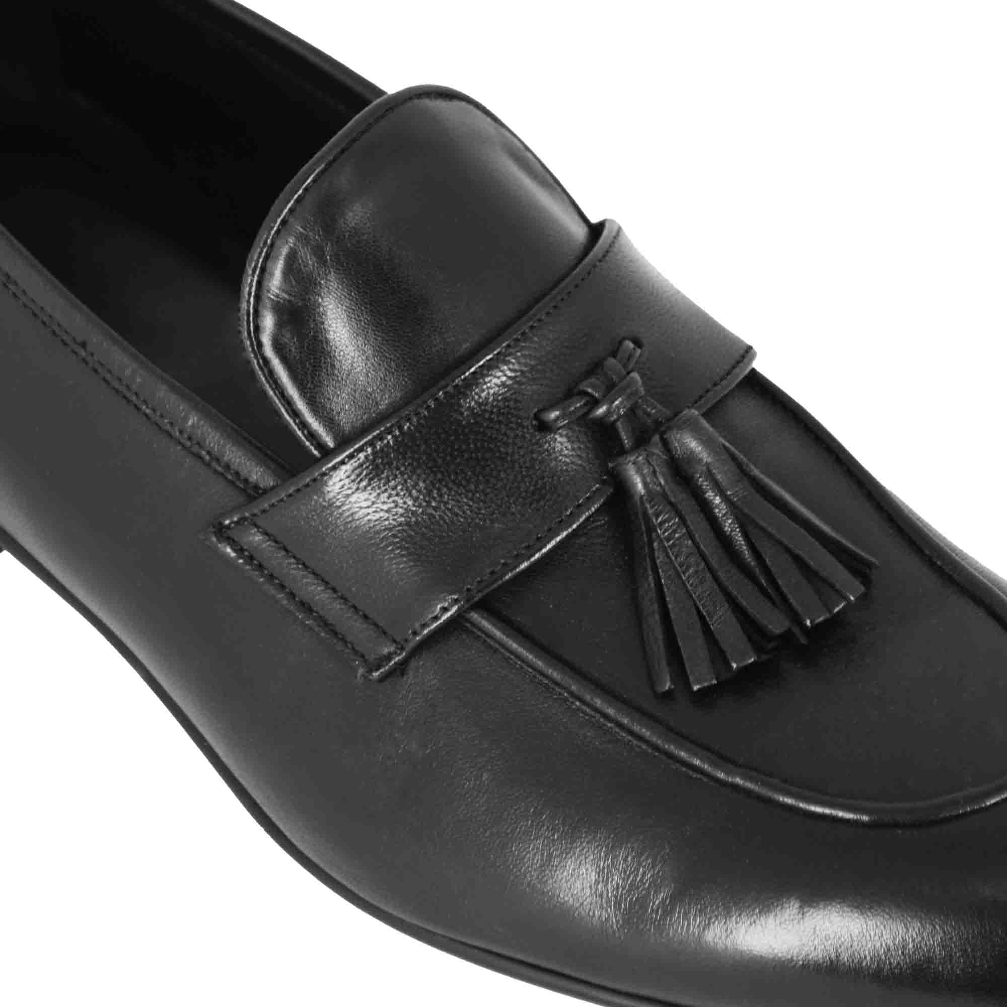 Soft Leather Tassels Loafers