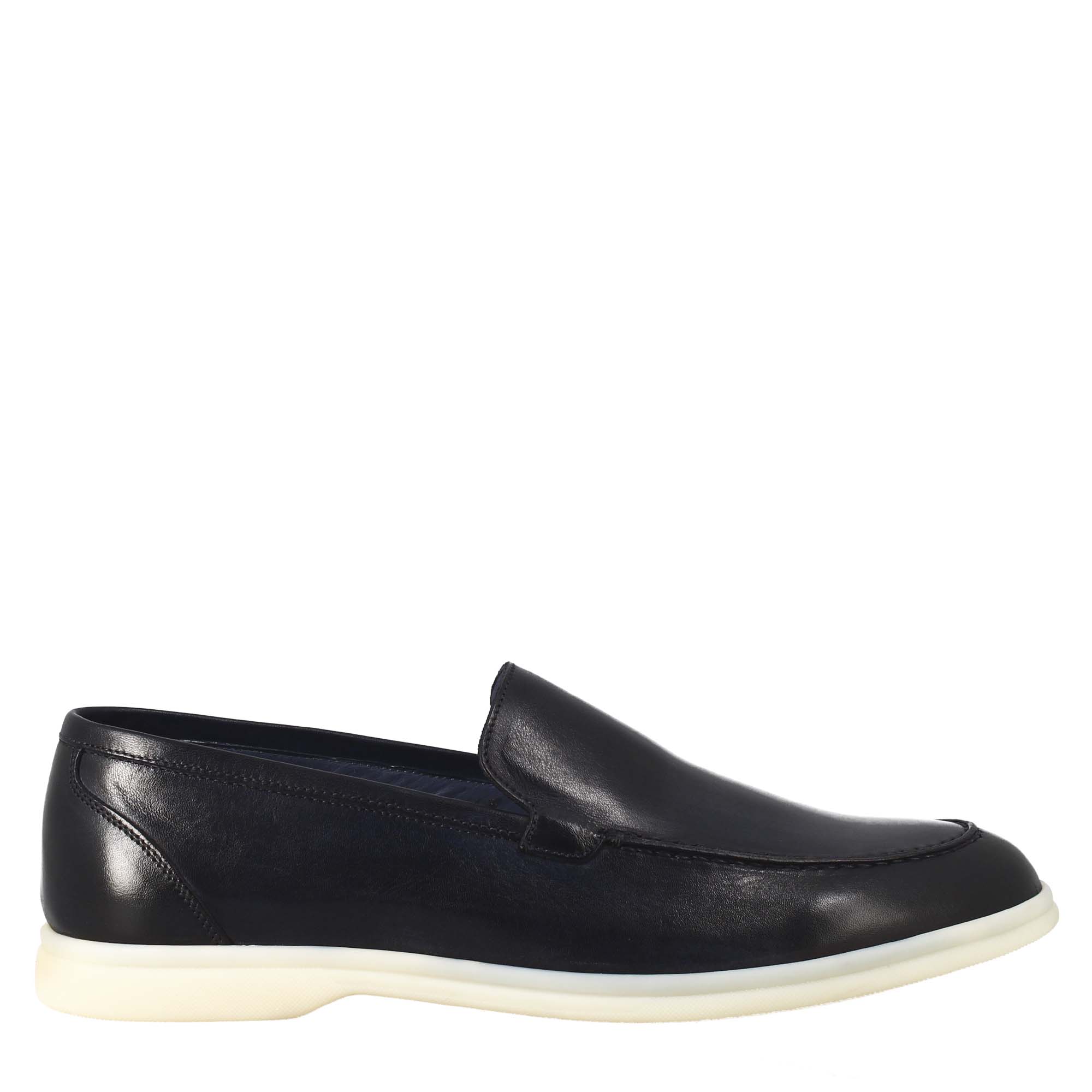 Men’s Black Casual Loafers in Premium Leather